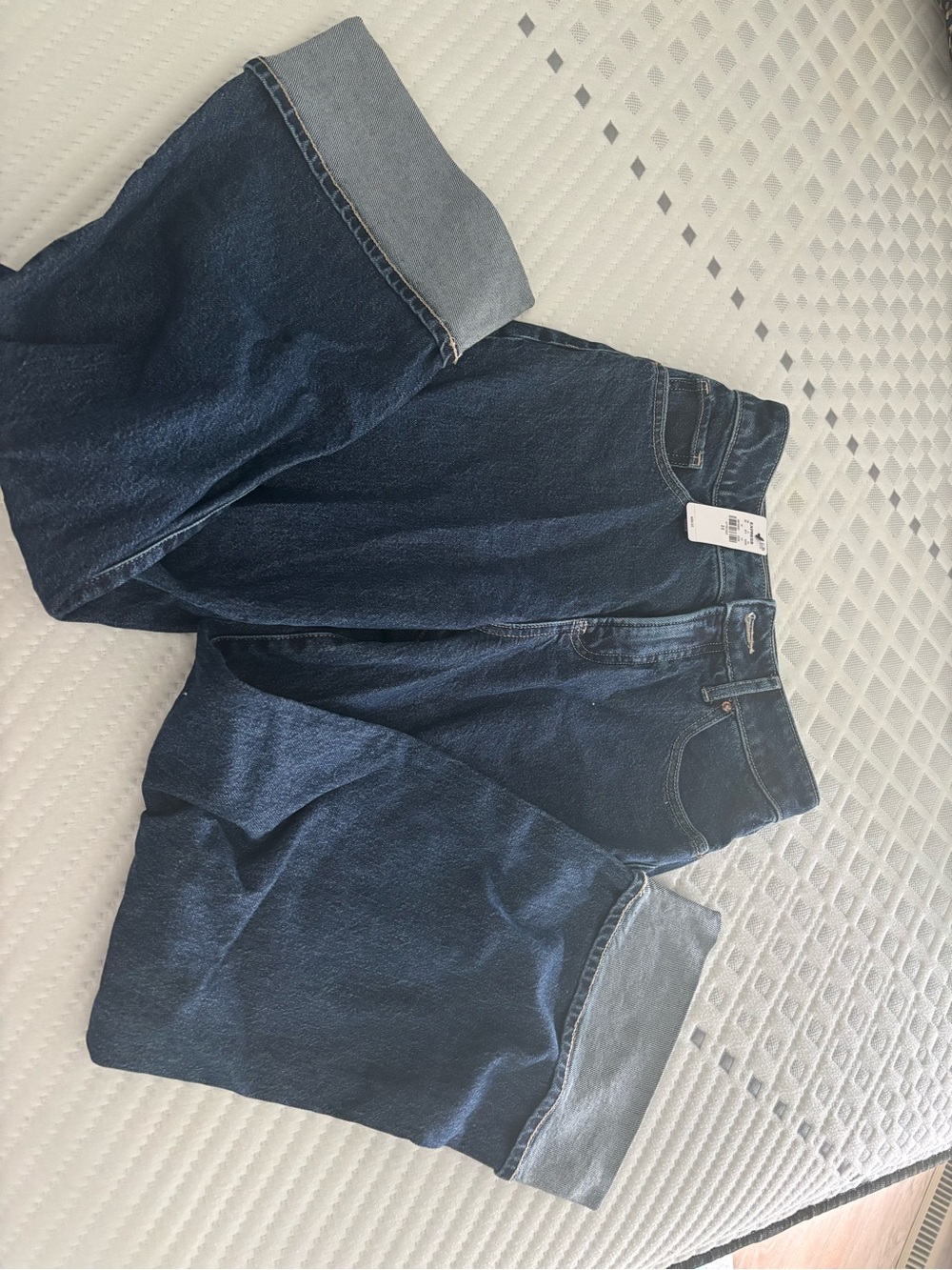 Express Women's Dark Blue Cuffed Cropped Jeans